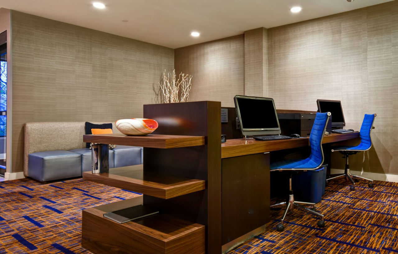 คอร์ตยาร์ด เคป คอด ไฮยานนิส Hotel ภายนอก รูปภาพ